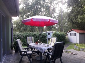 تناول الطعام بالخارج