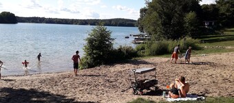 Interessantes Ferienhaus am See und Wald, Uckermark, Lychen
die Stadt der 7 Seen