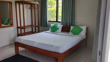 Laptop workspace, free WiFi