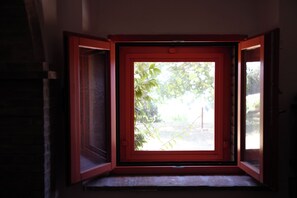 Interior - IL PIETRAIO Guardistallo, a historic farmhouse surrounded by greenery (Guardistallo)