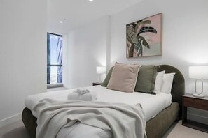 2 bedrooms, desk, iron/ironing board, free WiFi