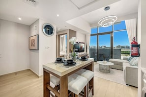 Economy Studio | In-room dining