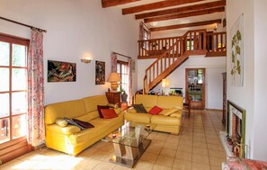 Smart-tv, pejs, stereoanlæg