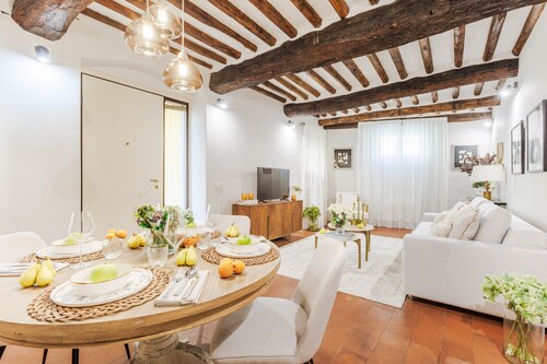 Charming Ground-Floor Retreat in the Heart of Lucca