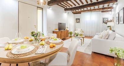 Charming Ground-Floor Retreat in the Heart of Lucca