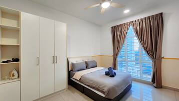 Apartment, 3 Bedrooms, Balcony, City View | Blackout drapes, iron/ironing board, free WiFi