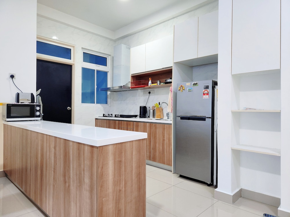 Twin Galaxy Residences photo 6