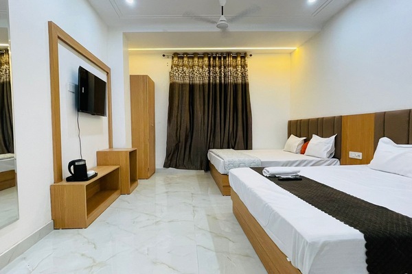 Family Suite, City View | In-room safe, desk, soundproofing, iron/ironing board