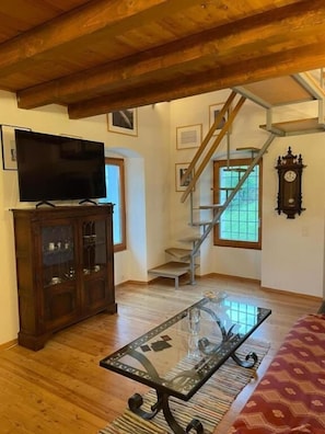 Comfort Duplex, Mountain View | Living area