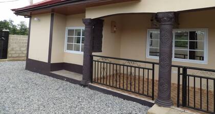 RichCoast HideOut is a 4 bedroom with En-suites bathrooms Property in Amoyaw