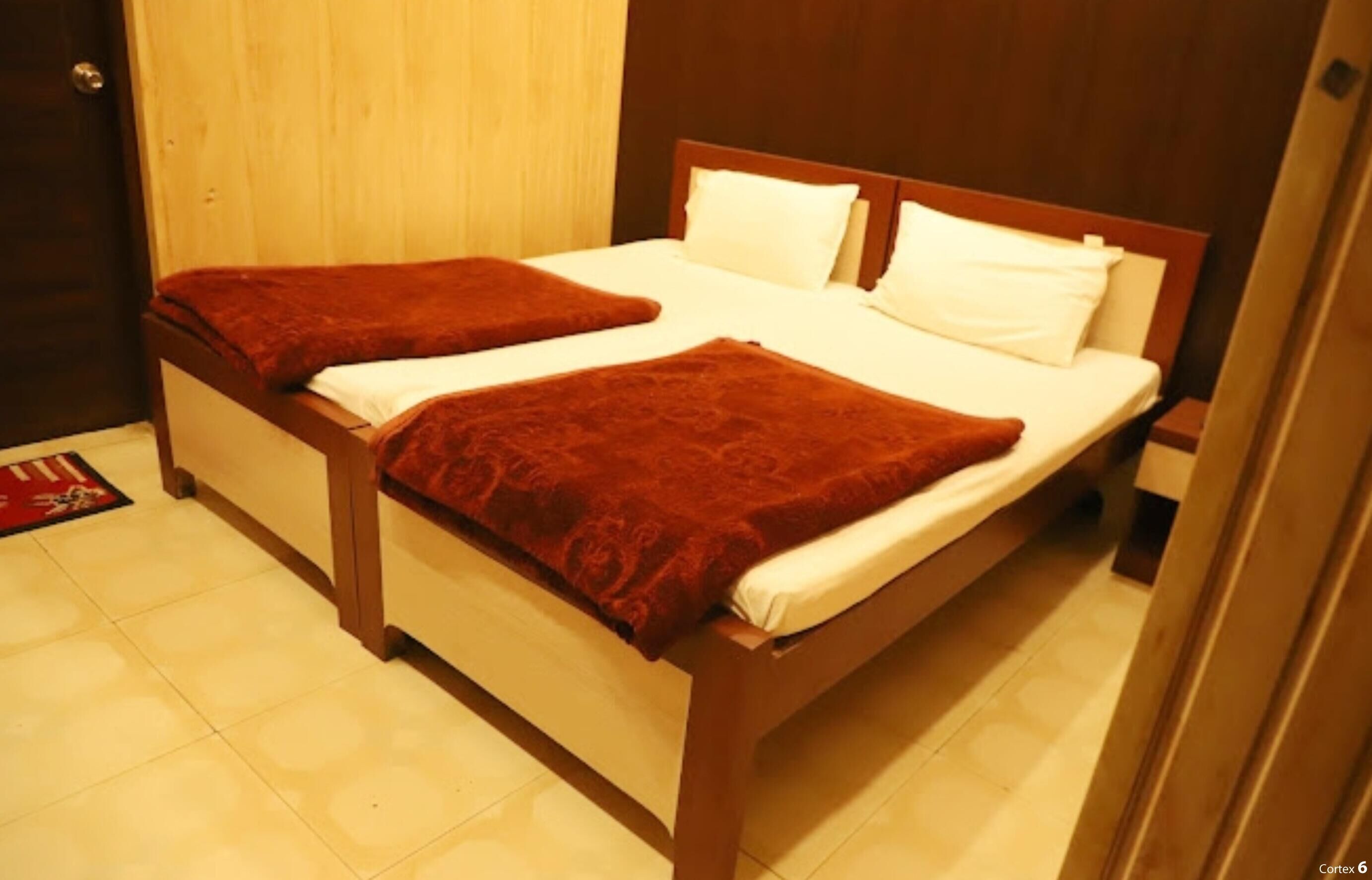 防过敏的被褥、办公桌、免费 WiFi、床单