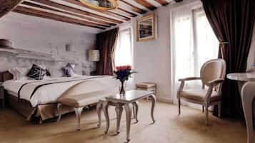 1 chambre, espace de travail pour ordinateur portable, draps fournis