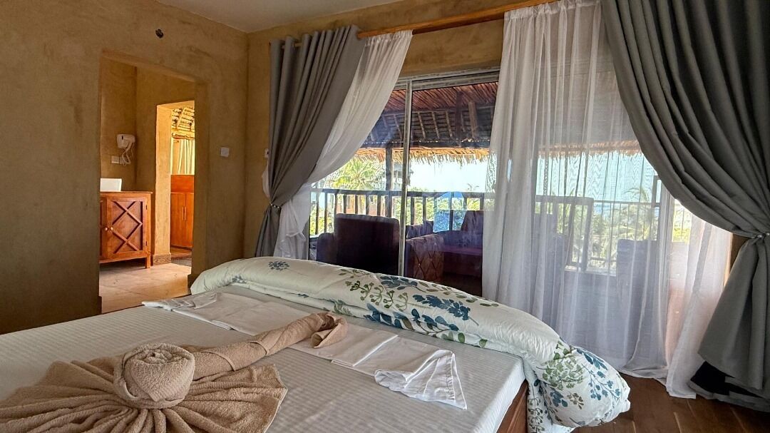 Luxury Suite, Sea View | Desk, laptop workspace, free WiFi