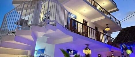 Façade de lâhĂ©bergement