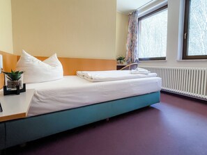 Yhden hengen huone | Työpöytä, ilmainen Wi-Fi, pääsy pyörätuolilla