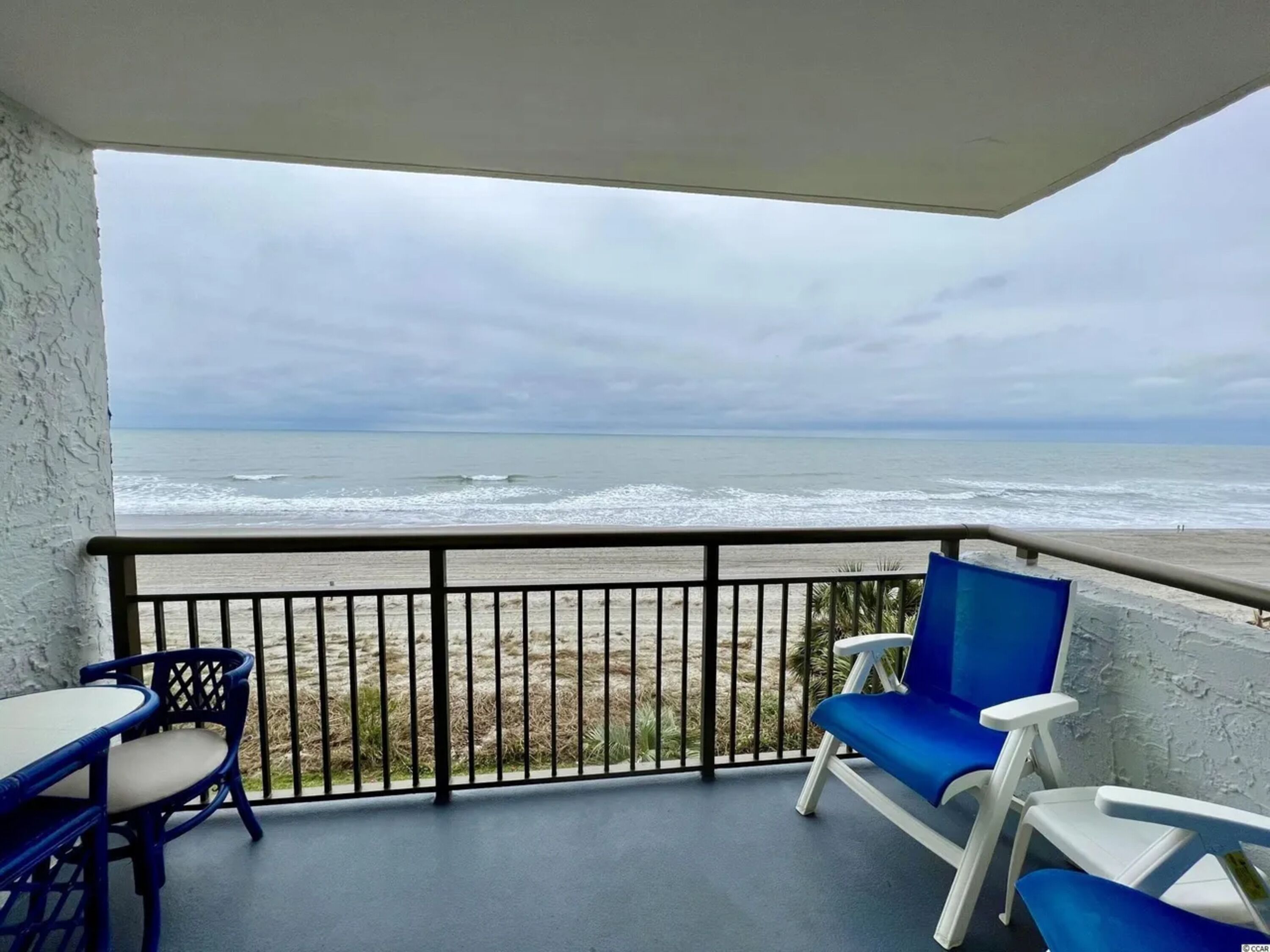 Bloc d'apartaments destacat, 1 dormitori, balcó, vistes a l'oceà | Balcó