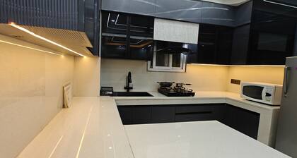 Charming 3-bedroom house with AC in New Delhi central 3bhk
home...away home.