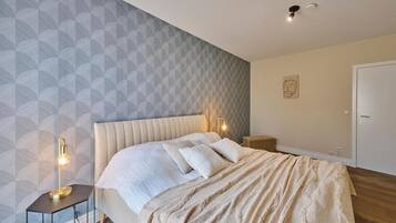 2 bedrooms, WiFi, bed sheets