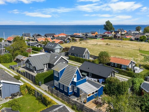 "Gorica" - 150m from the sea by Interhome
