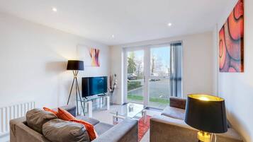 52-cm-Smart-TV mit Digitalempfang, Netflix, Streaming-Dienste