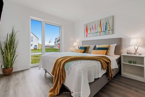 2 bedrooms, desk, iron/ironing board, free WiFi
