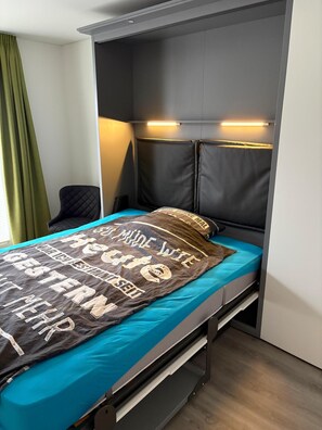 2 室のベッドルーム、デスク、アイロン / アイロン台、WiFi (無料)