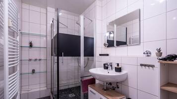 Haartrockner, Handtücher