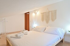 1 camera, Wi-Fi, lenzuola