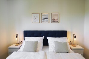 2 bedrooms, iron/ironing board, travel cot, free WiFi