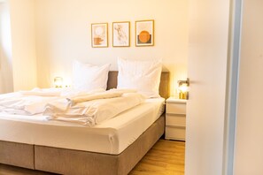 2 bedrooms, iron/ironing board, travel crib, free WiFi