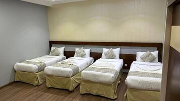 Comfort Quadruple Room, City View