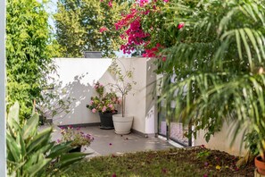 Property grounds - Room 'Quarto Do Papagaio' with Private Terrace, Wi-Fi and Air Conditioning (Palmela)