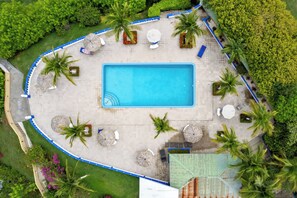 Pool - Modern Top-Floor Condo with Panoramic Views and Community Pool (Coco)