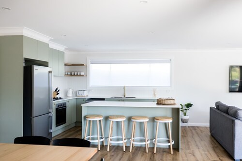 Ideal Family Home - Near Hospital, Cadia & Sports