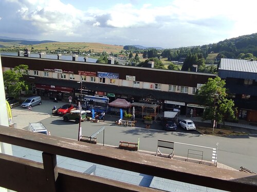 Grand Appartement à Super Besse pour 6 personnes avec WIFI