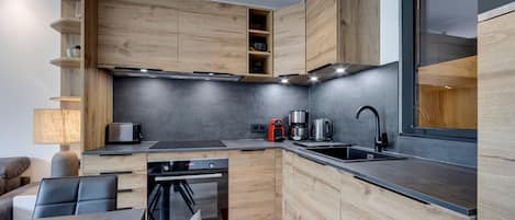 Fridge, microwave, dishwasher