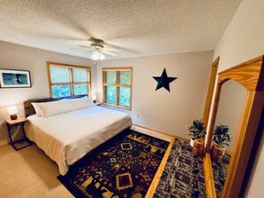 4 bedrooms, desk, iron/ironing board, travel crib