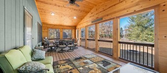 Lake Minerva w/Dock bring boat on Trails