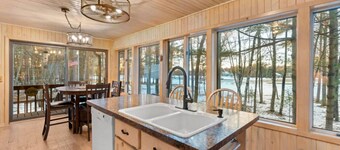 Golf UTV 4 Kings in Voyager Village on airstrip