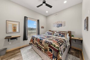 6 chambres, bureau, fer et planche à repasser, Wi-Fi