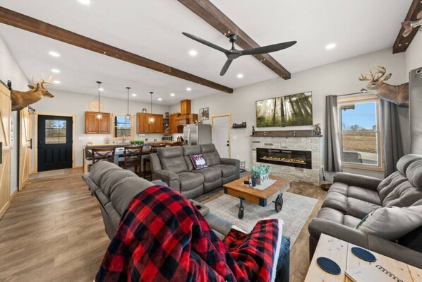 Téléviseur, foyer, jeux vidéo