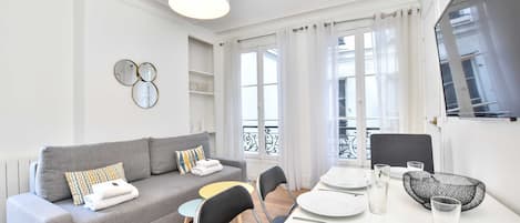 Apartment | Living area