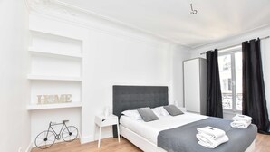 Apartemen | 1 kamar tidur, ruang kerja ramah laptop, dan setrika/meja setrika