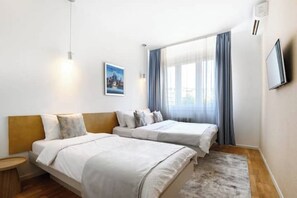 1 chambre, fer et planche à repasser, Wi-Fi, draps fournis