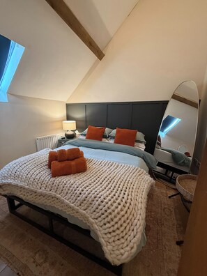 2 chambres, fer et planche à repasser, accès à Internet, literie fournie