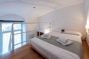 Departamento estándar, varias habitaciones (Central Apartment Porta Soprana) | 2 habitaciones, tabla de planchar con plancha y wifi gratis