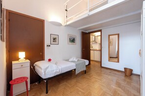 2 habitaciones, tabla de planchar con plancha y wifi gratis 