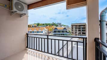 Familien-Vierbettzimmer | Terrasse/Patio