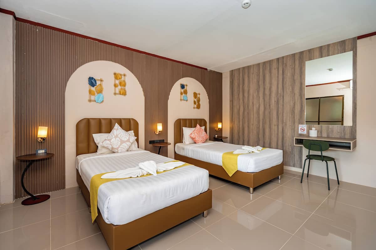 Deluxe Twin Room | Free WiFi