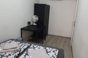 1 bedroom, WiFi, bed sheets